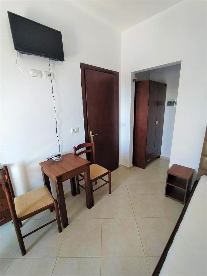 קסאמיל Ahmeti Rooms מראה חיצוני תמונה